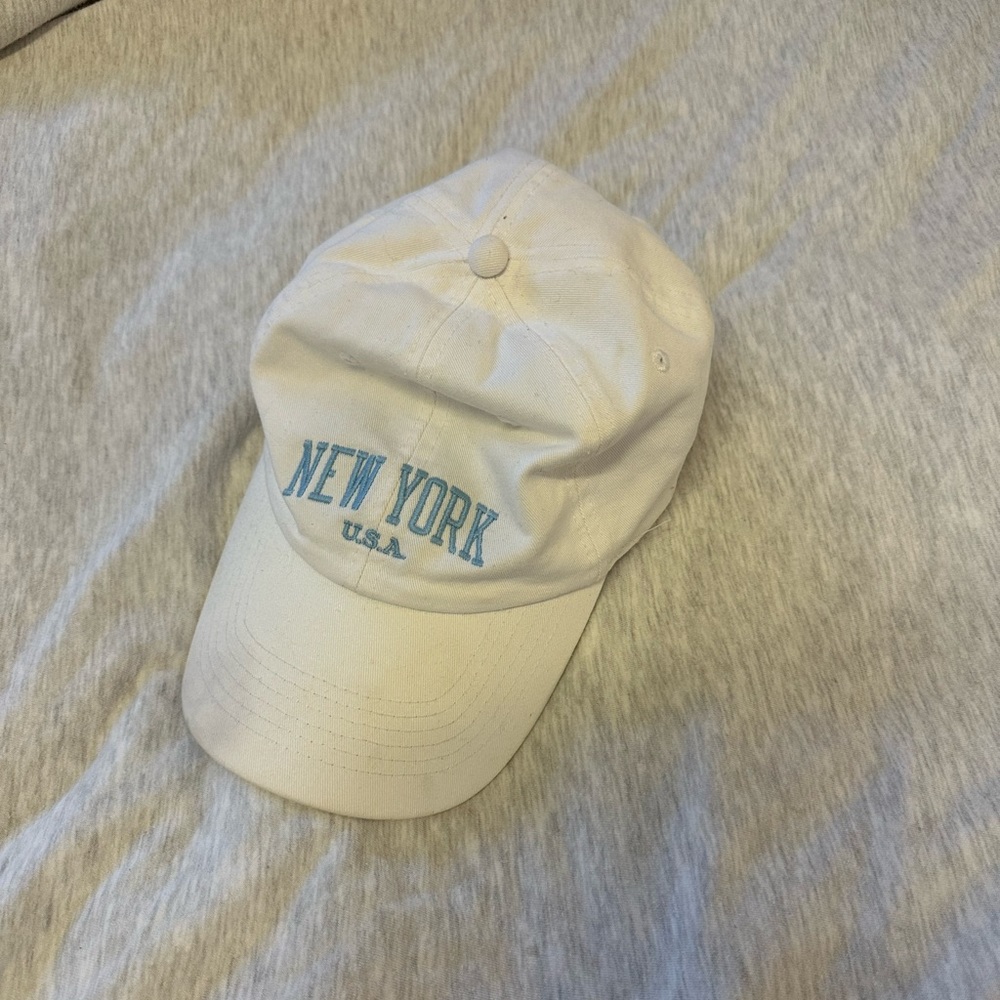 White New York baseball cap